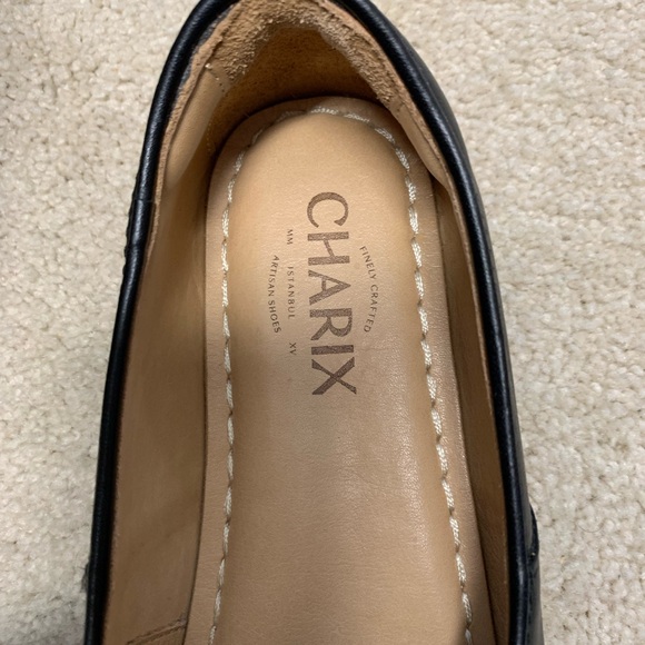 Charix walking shoes. - Picture 4 of 5